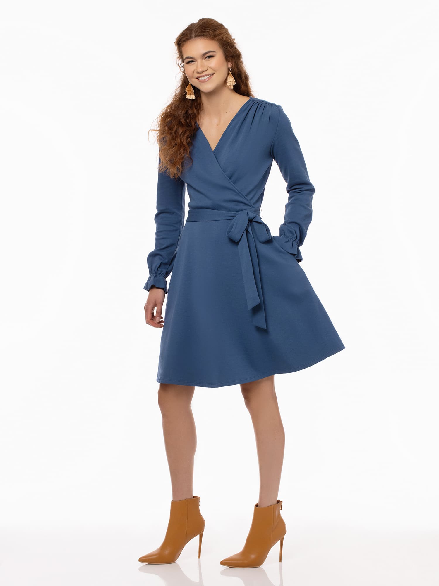 The Alice in Knee Length M (10-12) The Alice in Knee Length M (10-12)
